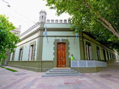 La evaluadora de riesgo crediticio FIX SCR S.A. destacó el proceso de reducción de deudas de Neuquén