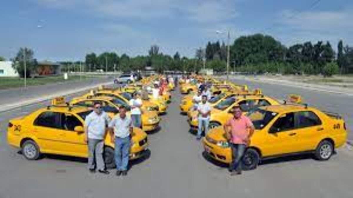 Taxis de Neuquén. Fuente: (LMNeuquén).