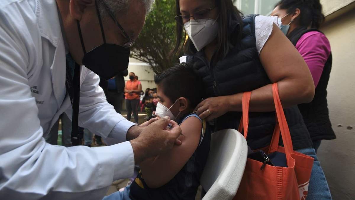 Vacunación a niños en la CDMX
