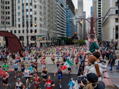 Corredores del maratón de Chicago temen redadas del ICE