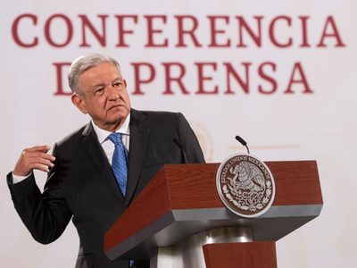 La ultraderecha no avanza en México por sus "actitudes retrógradas": AMLO