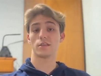 Joven con Ataxia de Friedreich exige al Estado argentino la aprobación de fármaco