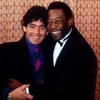 La emotiva carta de Pelé a una semana del fallecimiento de Maradona