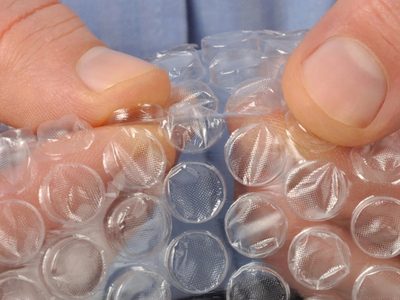 Para el jardín o dentro de casa: mirá todo lo que podés hacer con el plástico de burbujas que siempre tirás