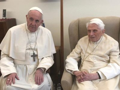 Matrimonio gay es "una deformación de la conciencia": Benedicto XVI