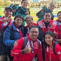 Funcionarios de la Conade pasean en sedes de los Juegos Panamericanos de Santiago