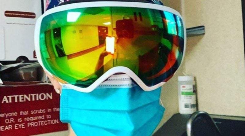 Recolectan antiparras deportivas para médicos. Fuente: (Twitter)