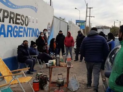 Trabajadores suspendidos y sin cobrar: continúa el reclamo en Expreso Argentino