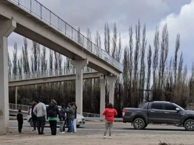 La Escuela 204, atrapada por la Ruta 7: protesta de padres ante la creciente inseguridad vial