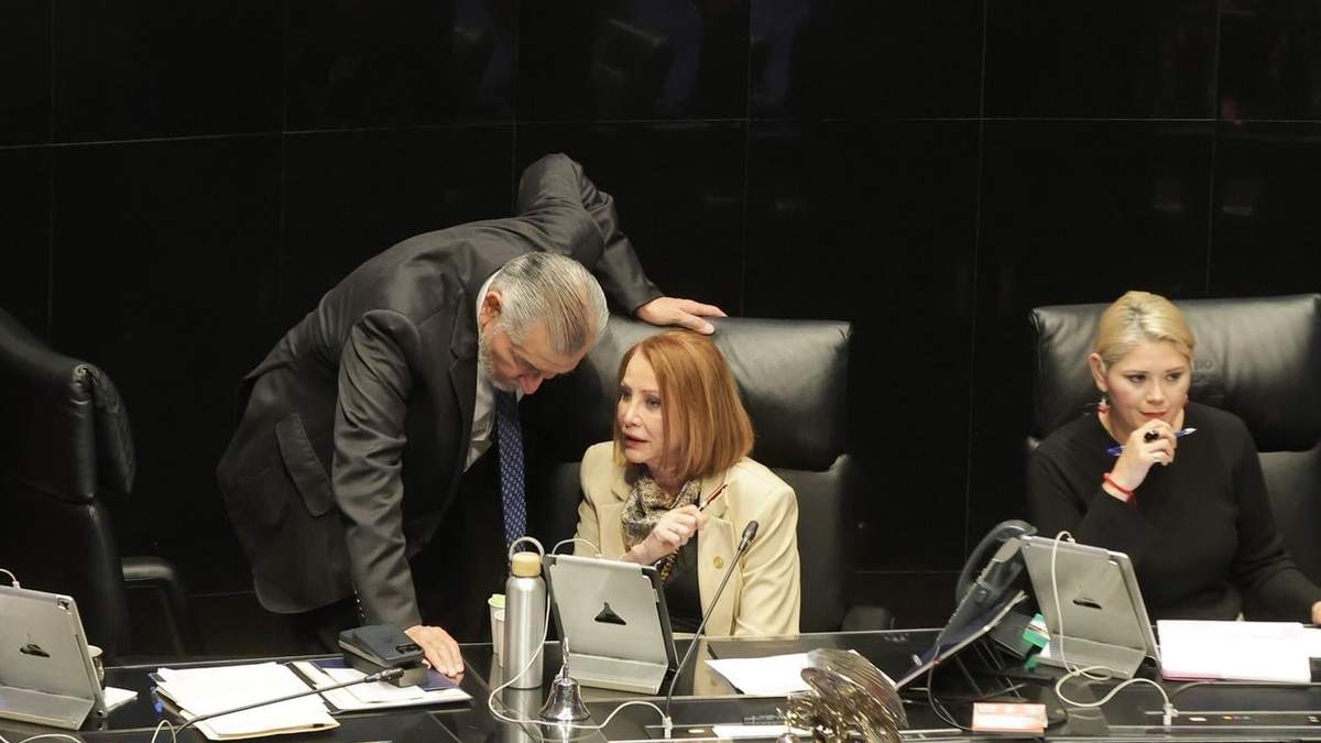 Laura Itzel Castillo y Adán Augusto López