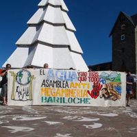 Juntan firmas en Bariloche para prohibir la megaminería