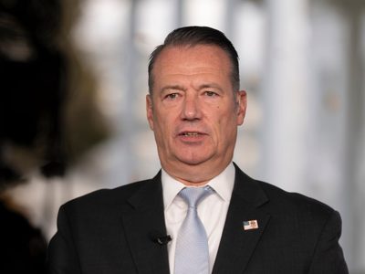 Director interino del ICE renunciará a finales de mayo