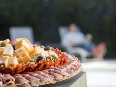 Picada exprés: sin gastar una fortuna, mirá cómo preparar lo más rico para disfrutar en casa