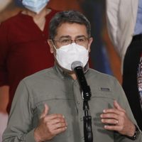 EU confirma investigación por narcotráfico contra el presidente de Honduras