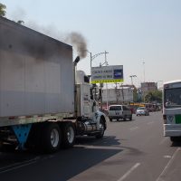 Advierten posible desabasto de insumos por el Hoy No Circula