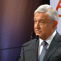 López Obrador ofrece a empresarios de radio y TV reducir tiempos oficiales