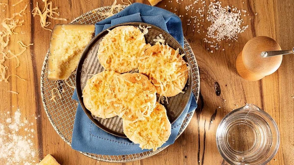 Crackers de queso. Fuente: (Instagram).