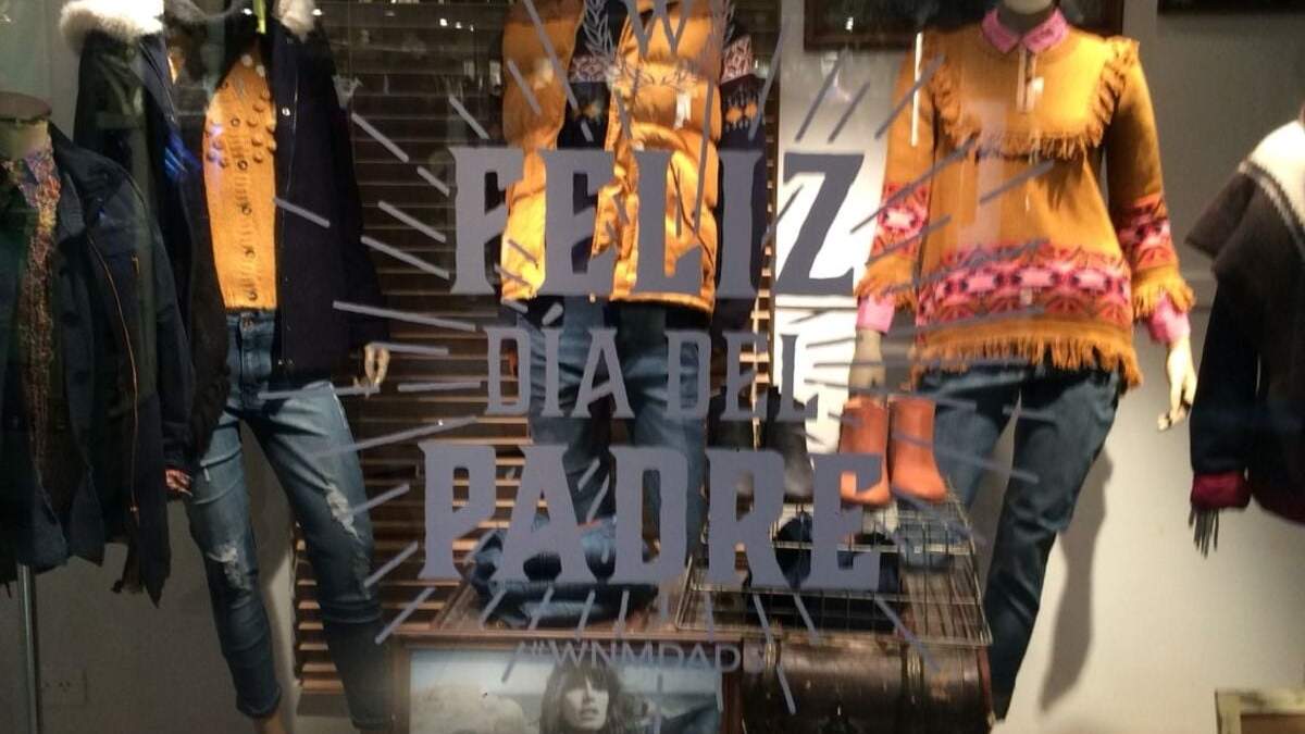 Los rubros de calzado, marroquinería y librerías registraron bajas importantes. Fuente (redes sociales).