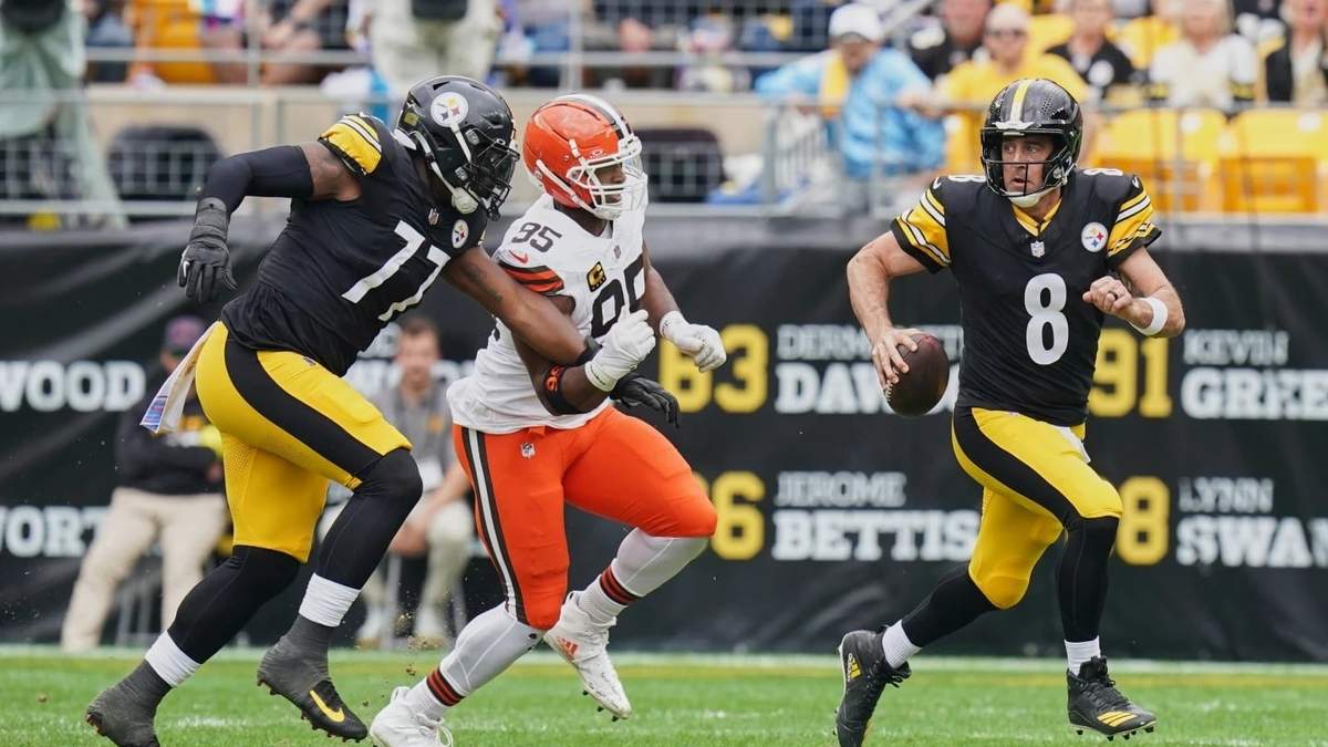 Aaron Rodgers lanza dos touchdowns en la victoria por 23-9 de los Steelers a los Browns