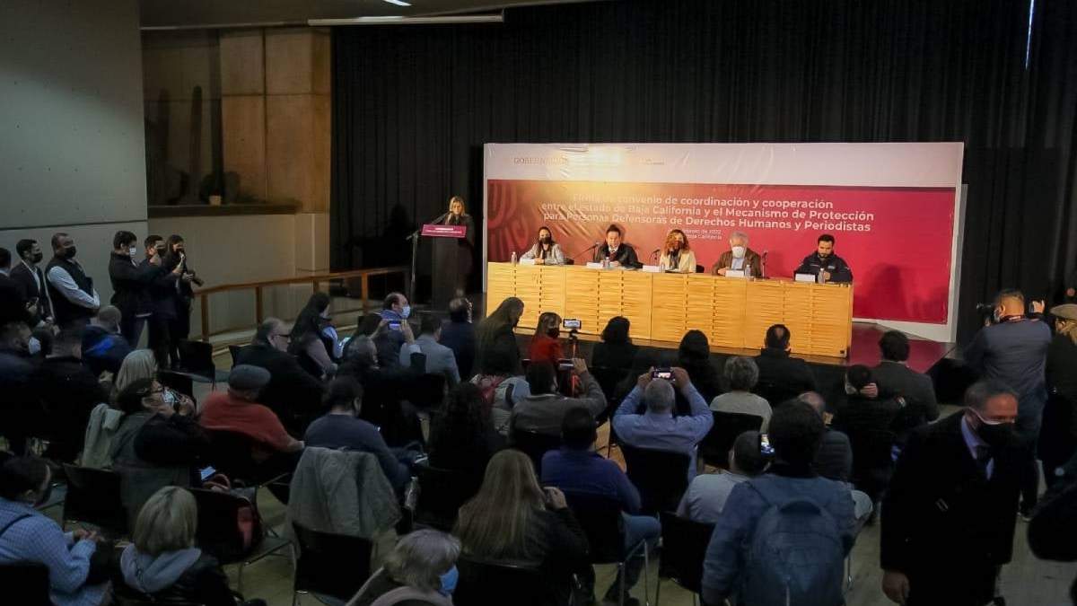 Firma del acuerdo de colaboración entre el mecanismo de protección a periodistas y defensores de derechos humanos y el gobierno de Baja California