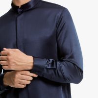 No tires las camisas rotas o viejas, transformalas en este accesorio perfecto para tener guardado siempre en tu cartera