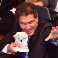Senadores aprueban licencia a Ríos Piter para buscar candidatura presidencial