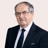 Investigan por acoso al jefe de la federación francesa de fútbol
