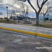 Por un derrame de fluido oleaginoso desplegaron un operativo de limpieza en la avenida Argentina