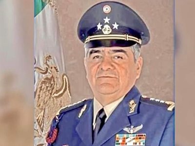 General detenido por caso Ayotzinapa, salió de la prisión militar para llevar su proceso en libertad