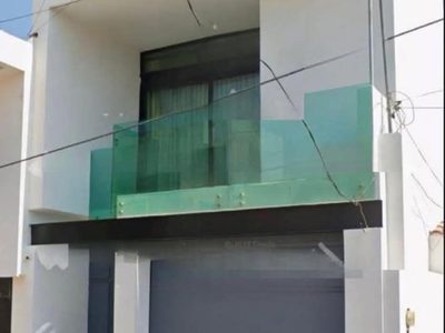 Aseguran domicilio con túnel por el que pudo haber escapado un “objetivo prioritario” en Sinaloa