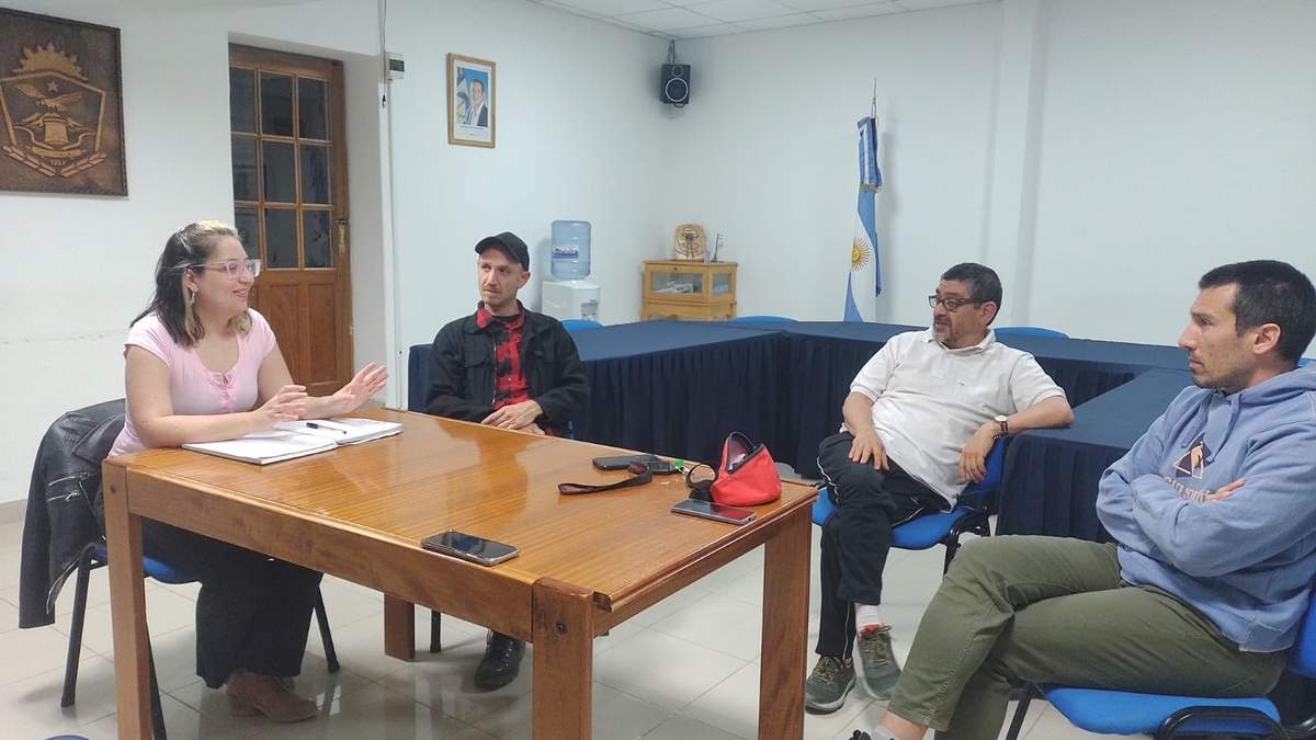 Aida Alarcón reunida con la Defensoría del Público de Servicios de Comunicación Audiovisual. Fuente: (Facebook)