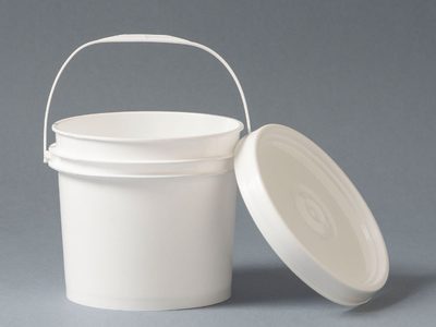 Nunca más tires los baldes de pintura vacíos, hacé esta divina maceta que está de moda sin gastar un solo peso