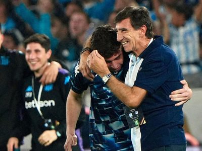 Gustavo Costas convocó un banderazo para el plantel de Racing