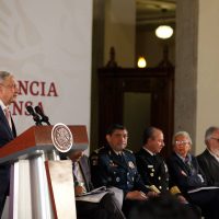 Lamentable la emboscada en Michoacán, pero se mantiene la estrategia: AMLO