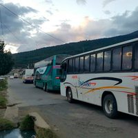 Liberan normalistas 110 camiones retenidos en Michoacán