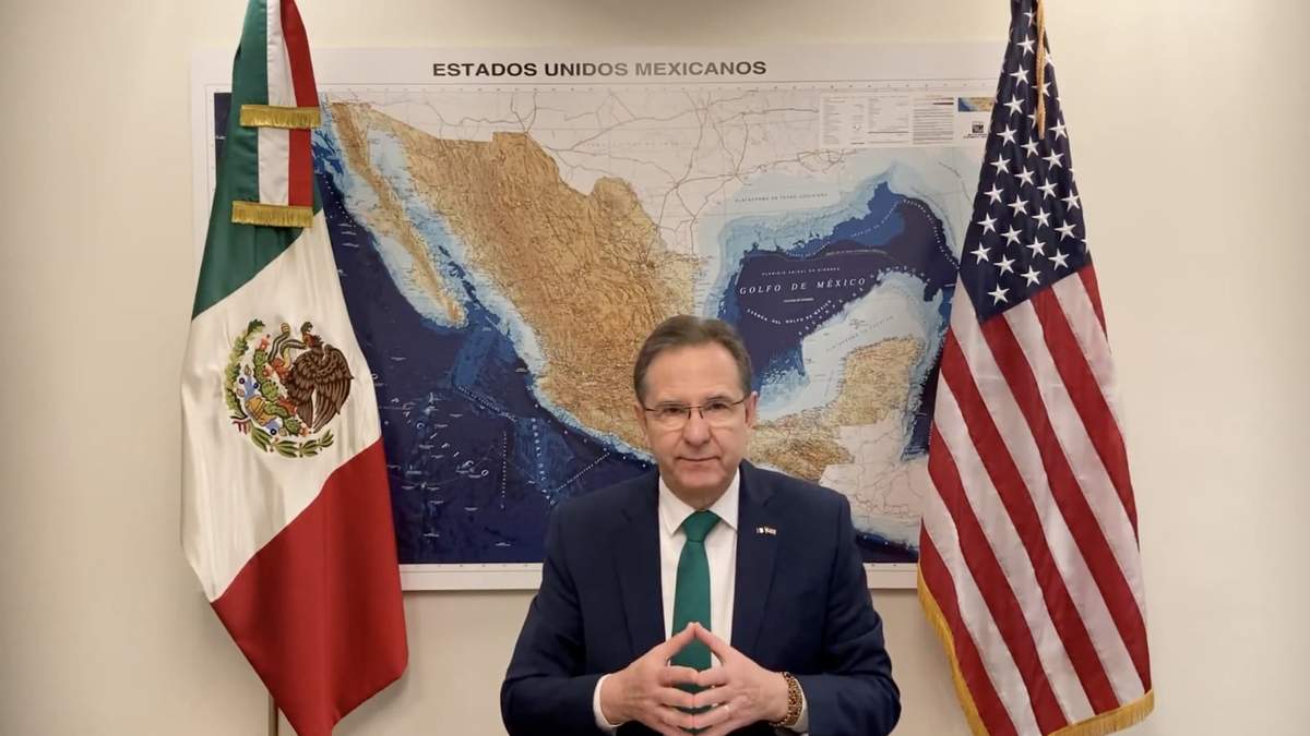 El embajador, en su video