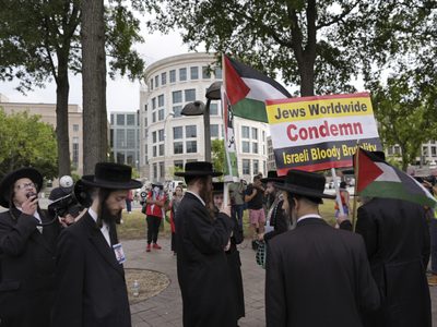Miles de personas protestan en Washington contra la guerra en Gaza durante visita de Netanyahu