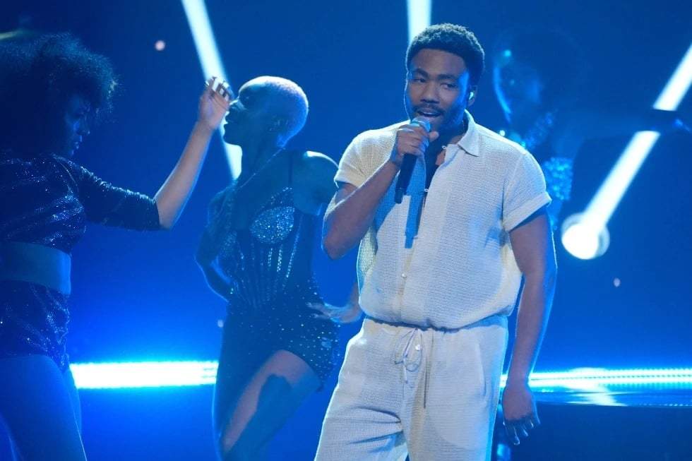 Donald Glover se presenta durante los Premios BET el domingo 30 de junio de 2024 en el Teatro Peacock de Los Ángeles.