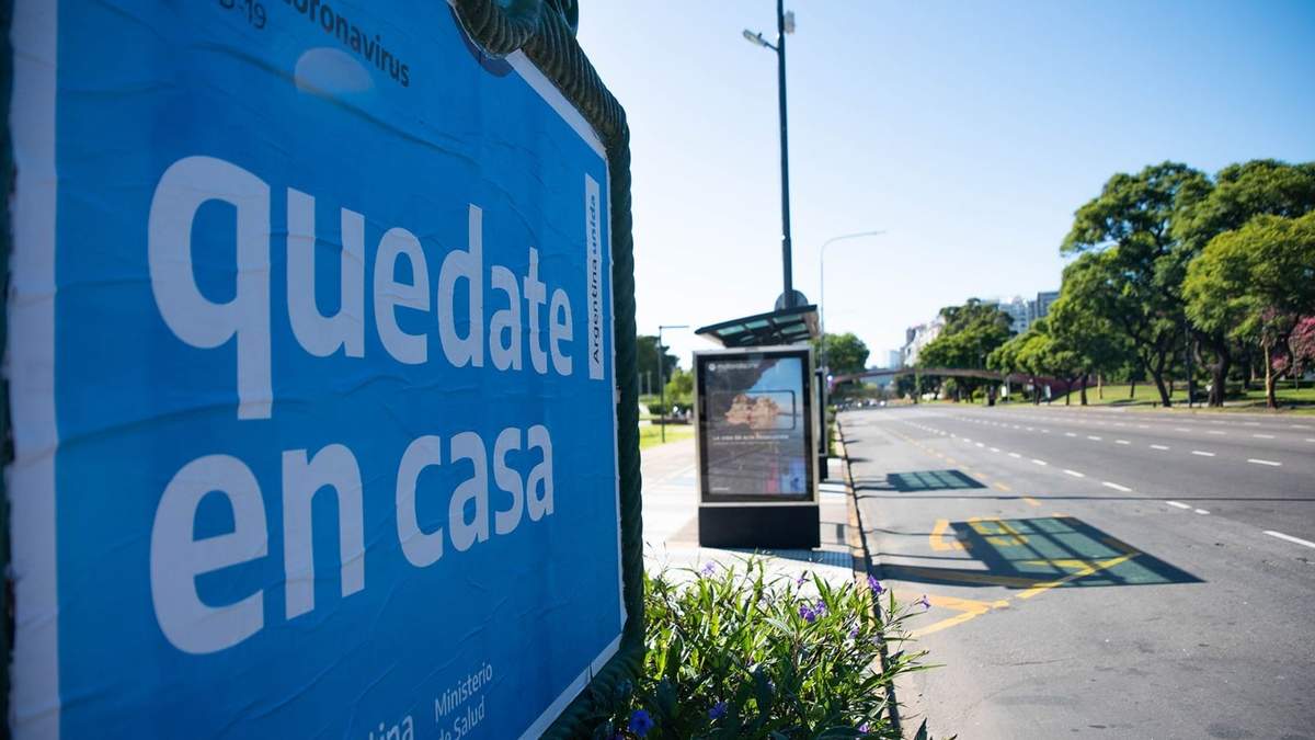 Quedate en tu casa. Fuente: (Twitter)
