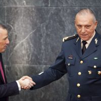 Meade insiste en dar certeza jurídica al Ejército para que permanezca en las calles