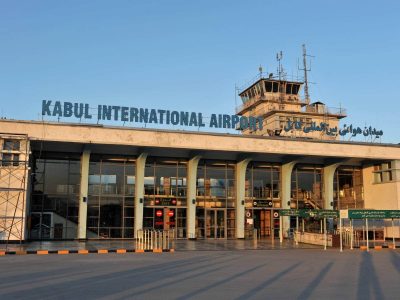 Reabren el Aeropuerto Internacional de Kabul para recibir la ayuda humanitaria