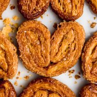 Fáciles y rendidoras: la receta de las palmeritas con poco amasado, ideales para el mate