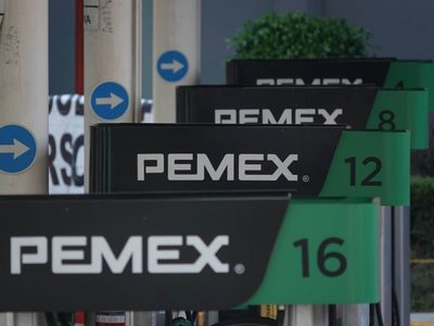 Nuevo apoyo a Pemex no mejora la calificación de México y se suma a una deuda ya elevada: Fitch