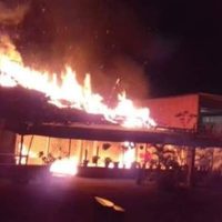 Comando balea e incendia dos restaurantes en la Cuenca del Papaloapan, en Veracruz (Video)