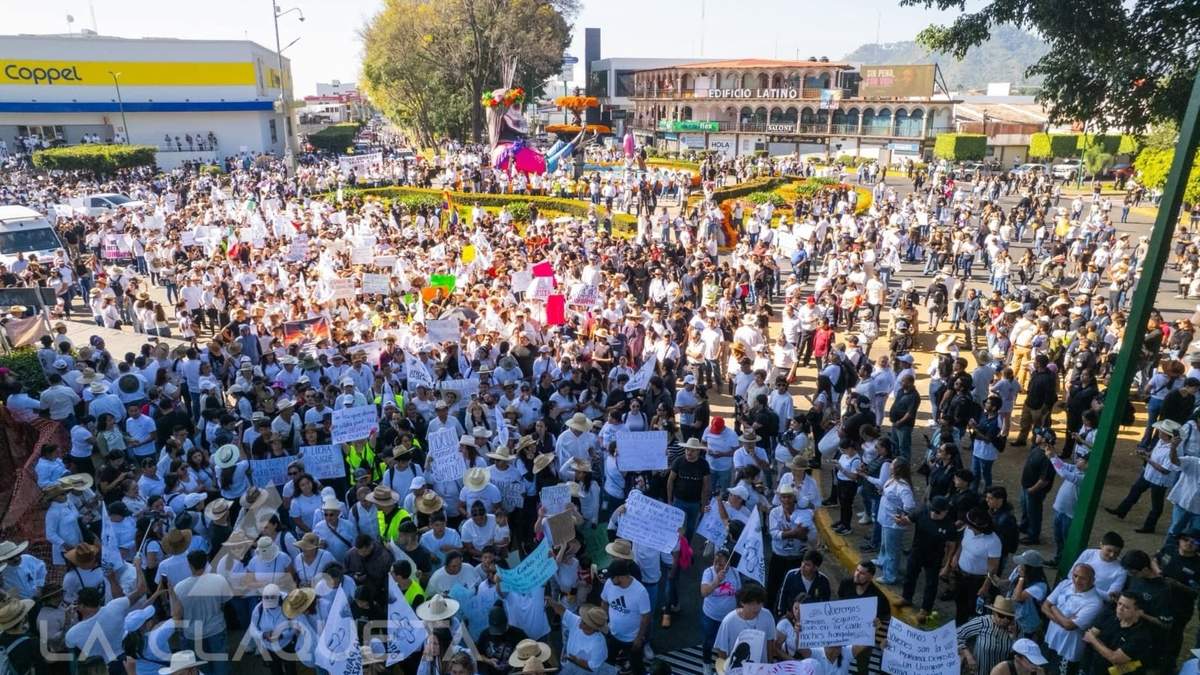 La marcha en Uruapan