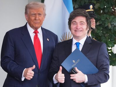 Trump pide a mercados que respalden a Argentina tras el triunfo de Milei en las legislativas