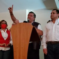 Se factura la alianza PRI-PAN-PRD en Baja California; líder priista se va con Hank Rhon
