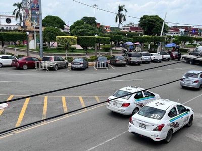 Taxistas protestan en Tabasco por extorsiones del crimen organizado