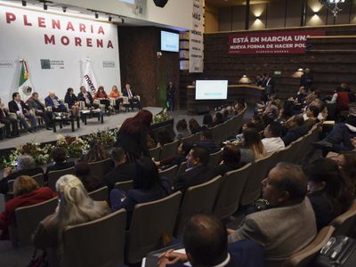 Inicia encuesta abierta para relevo de liderazgo en Morena; detallan metodología