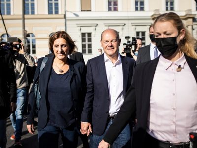 SPD gana elecciones federales de Alemania, la coalición CDU/CSU cae a mínimos históricos